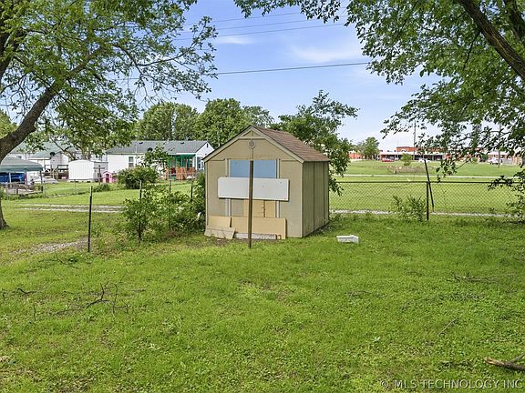 4th image of 1009 Culbertson St SW