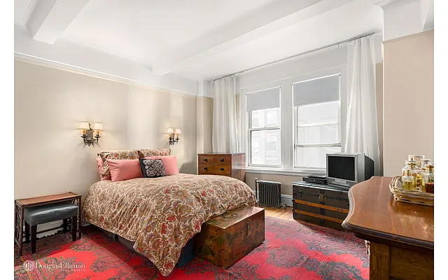 Sold by Douglas Elliman | media 3