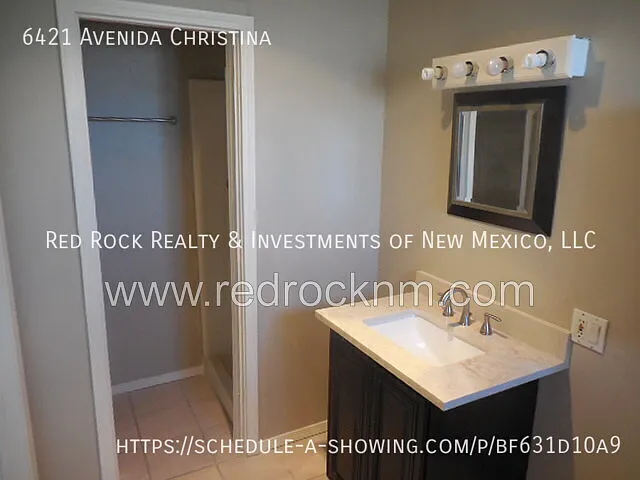 6421 Avenida Christina — Photo 18