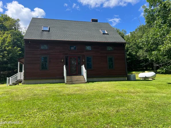 411 McNerney Rd, Becket, MA 01223