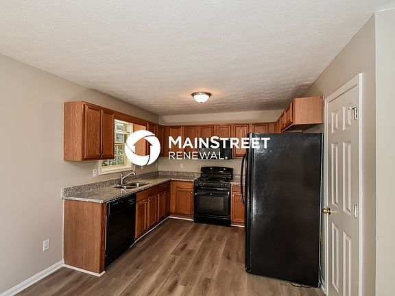 3rd image of 74 Cliff Ct