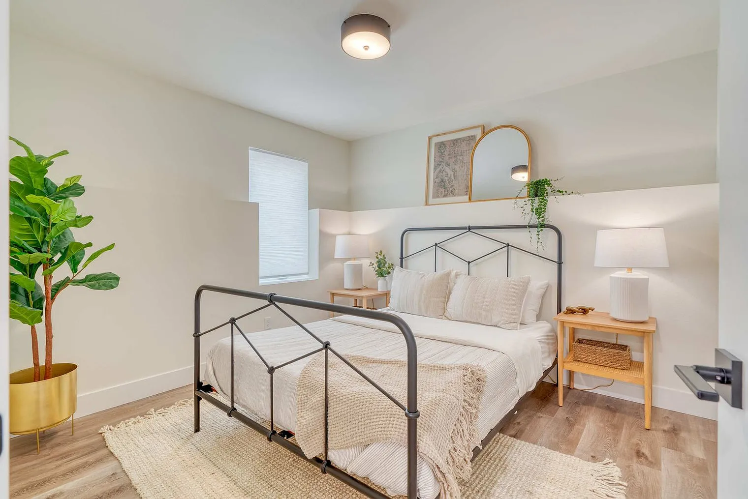 1 bed, 1.0 bath, 398 sqft, $2,488 — Photo 4