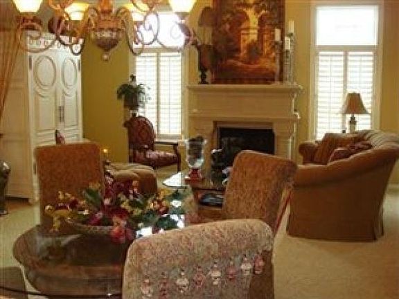 4th image of 1091 Somerset Ln