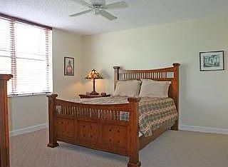 2nd image of 1800 N Andrews Ave APT 1F