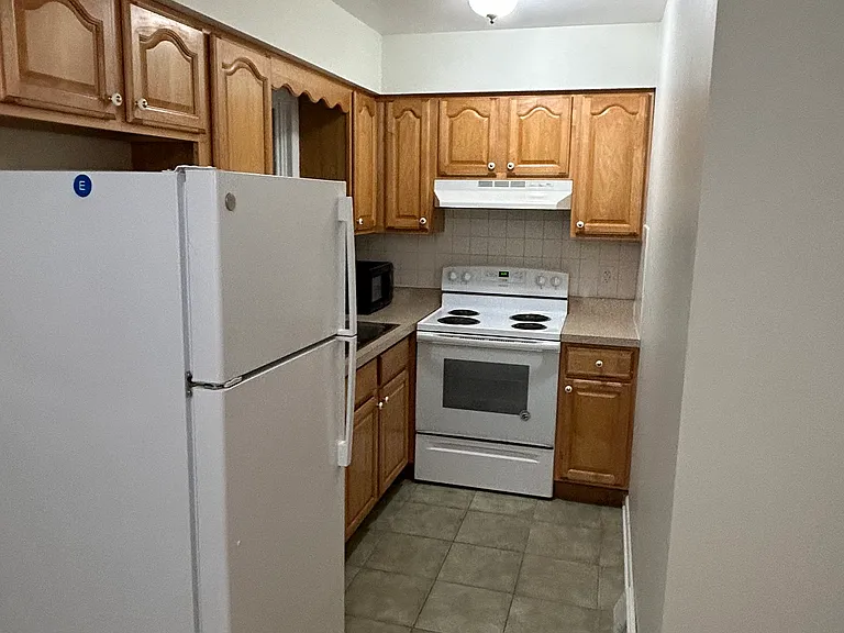 79 Wertman Ln #B — Photo 7