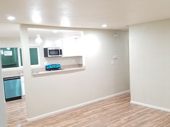4th image of 1276 Val Verde Dr