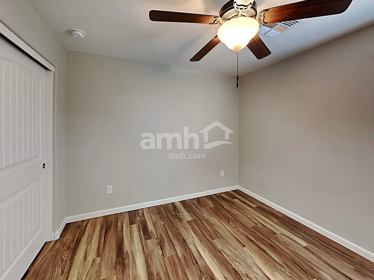 20701 W Stone Hill Rd — Photo 16