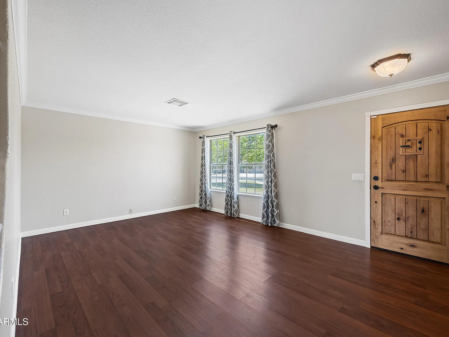 4 bed, 2.5 bath, 2200 sqft, $2,495 — Photo 3