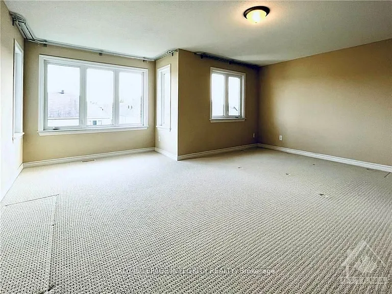 195 Keyrock Dr — Photo 15