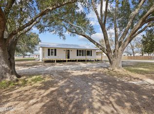 304 Investment Dr, Youngsville, LA 70592