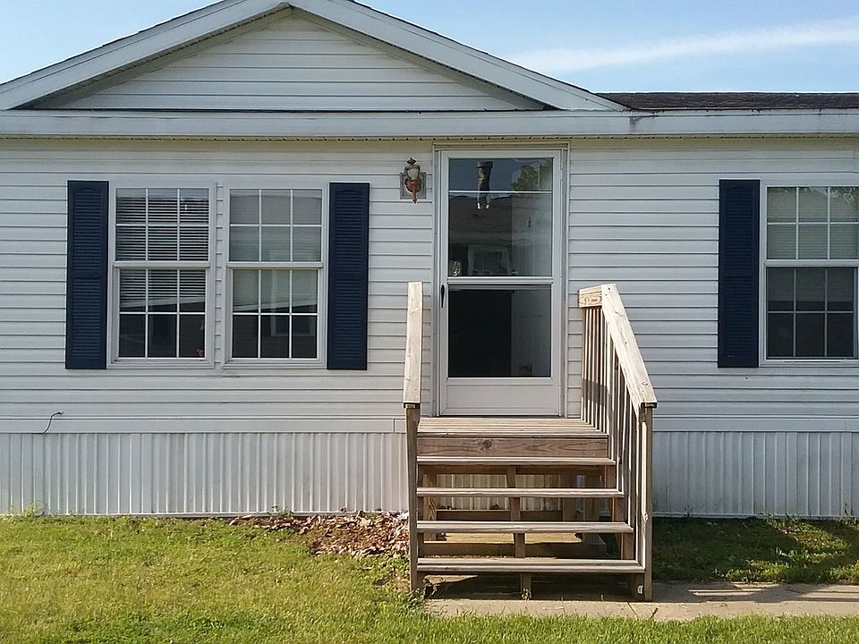1st image of 1030 Green Leaf Dr