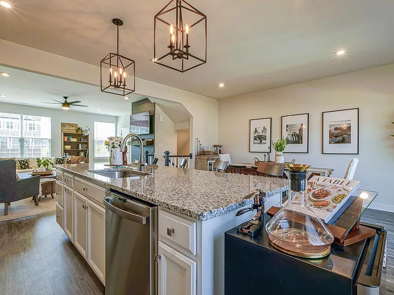 241 Misty Pike Dr — Photo 14
