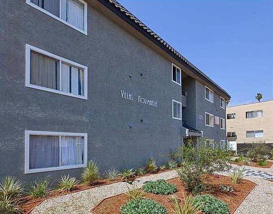 1st image of 229 S Normandie Ave APT 1