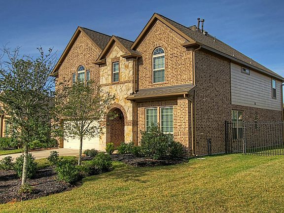 2nd image of 54 Hearthshire Cir