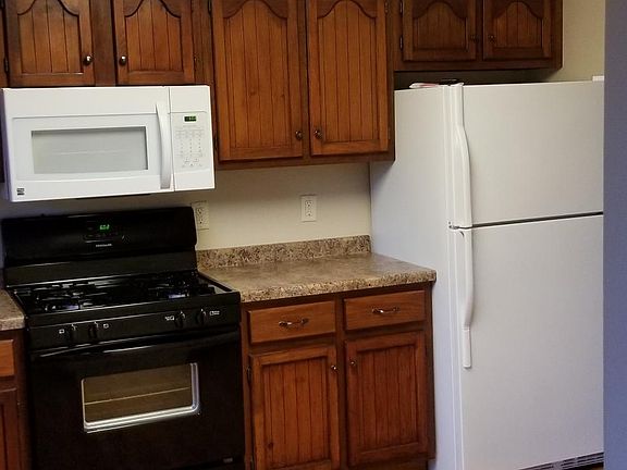 3rd image of 7132 Park Shores Ct
