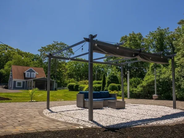 57 Shirley Rd, Shrewsbury, MA 01545