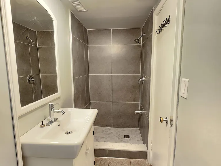 6 W Deane Park Dr #BASEMENT — Photo 15