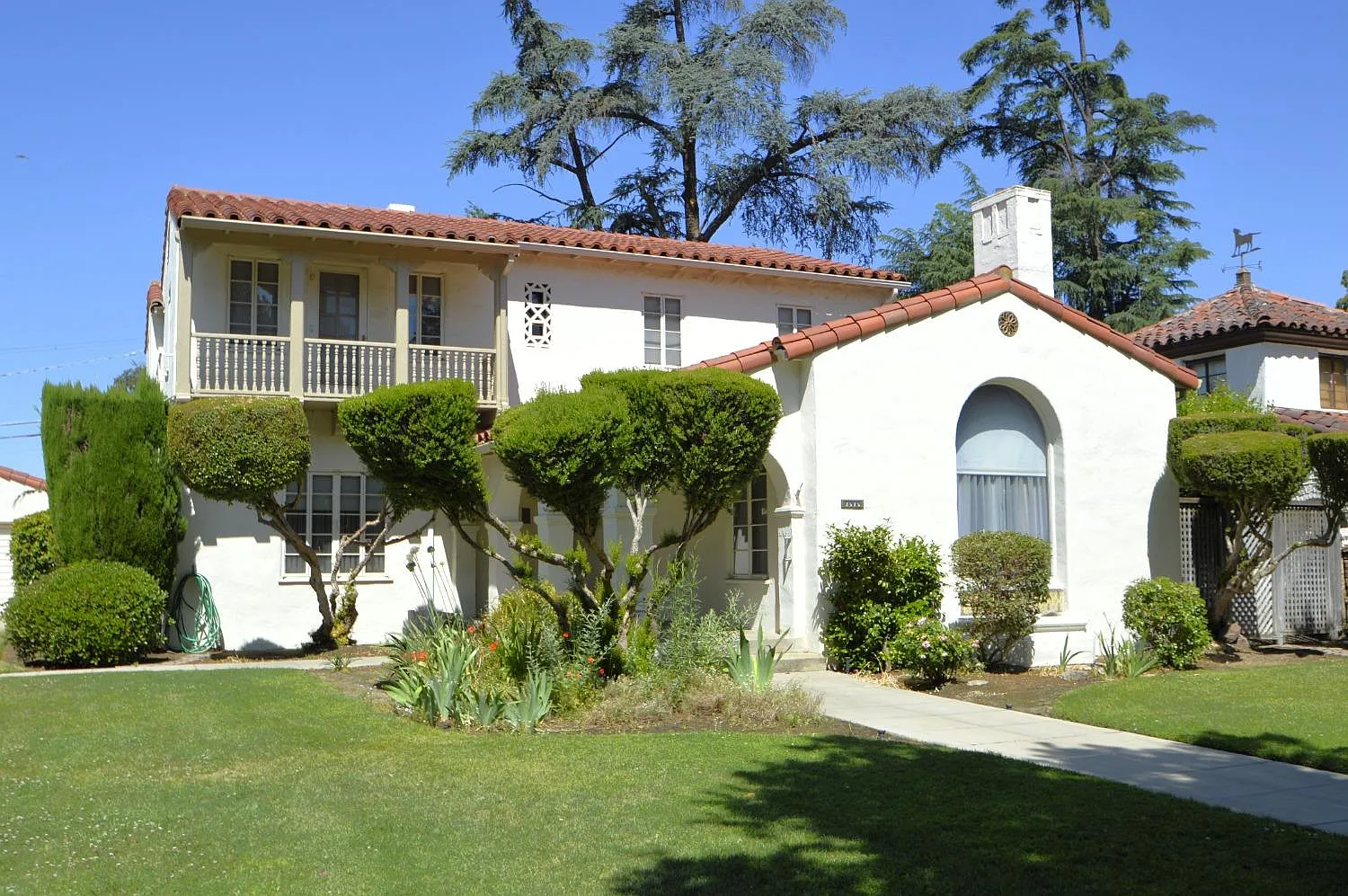 1515 N Echo Ave photo 1