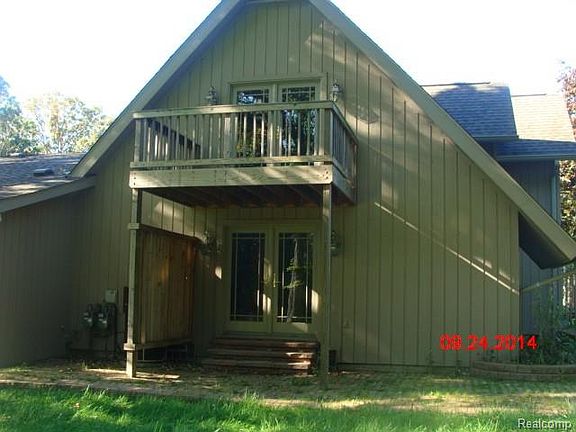 2nd image of 8200 Woodcrest Dr