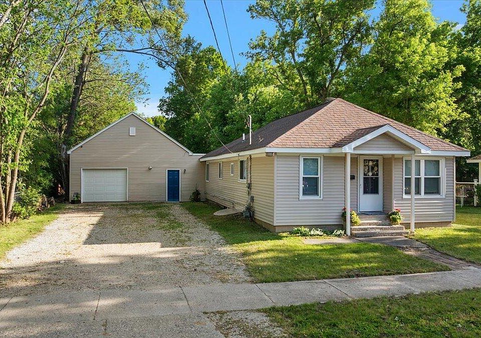 1st image of 78 Carrie St