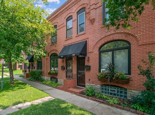 250 Saint Albans St N, Saint Paul, MN 55104