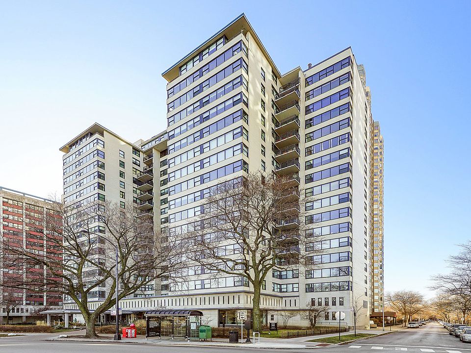 1st image of 3440 N Lake Shore Dr APT 17A