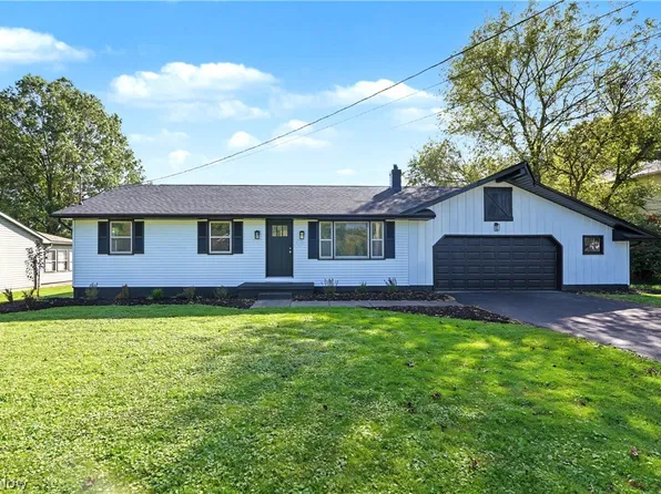 1279 Shields Rd, Youngstown, OH 44511