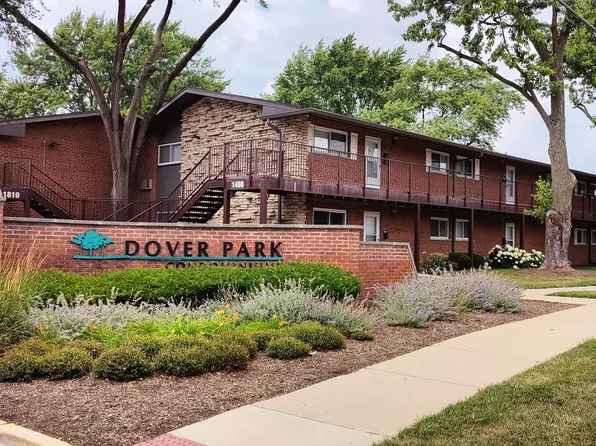 1810 W Hatherleigh Ct APT 2A, Mount Prospect, IL 60056