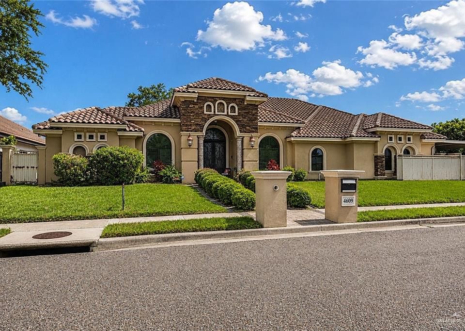 1st image of 4609 Quince Ave