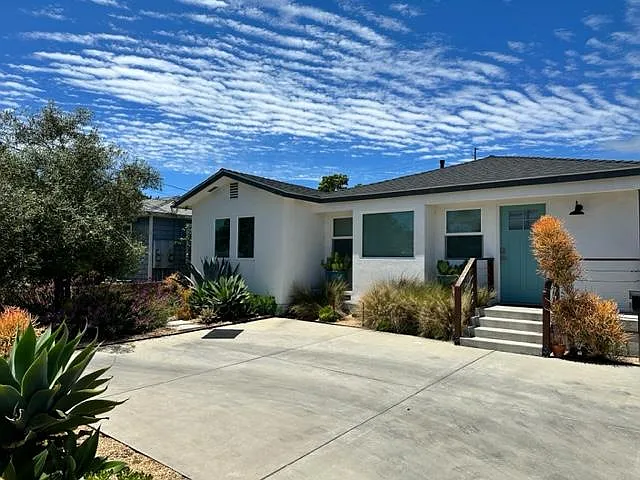 2660 Figueroa Blvd — Photo 2