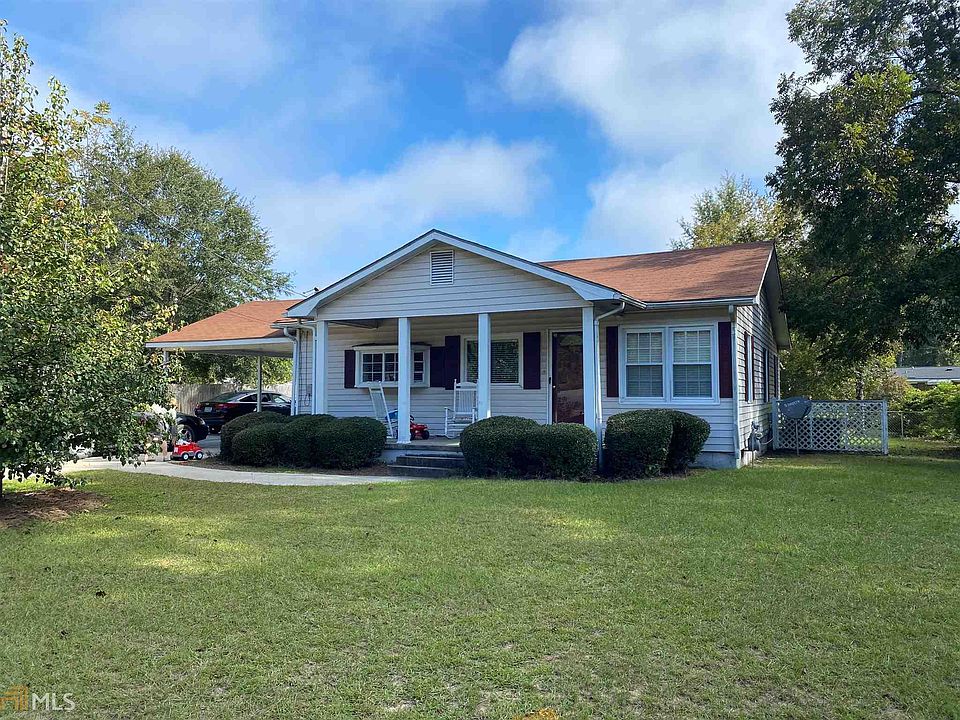 1st image of 608 Royal Ln
