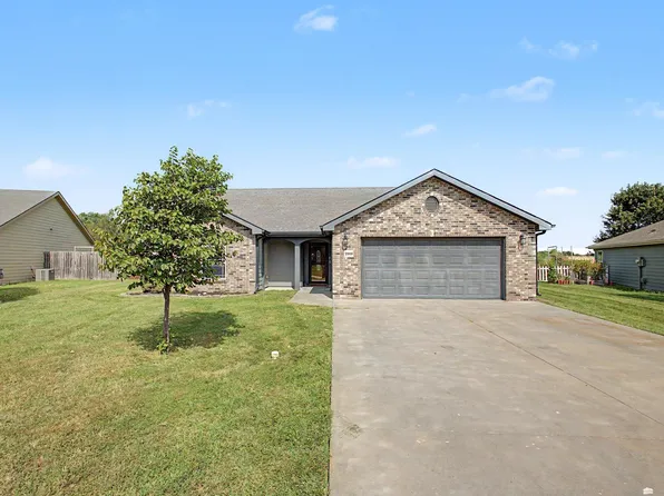 2909 Northwing Dr, Manhattan, KS 66502