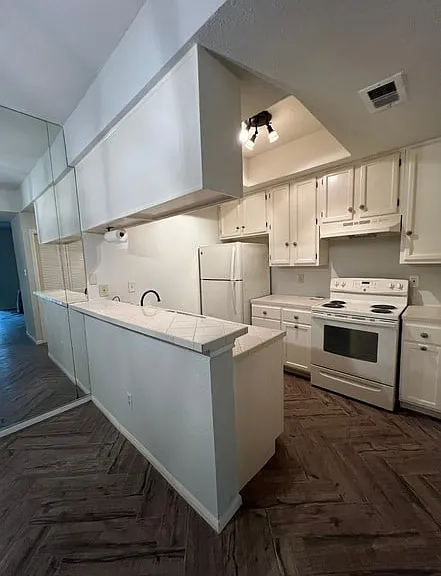 11711 Memorial Dr #673 — Photo 7