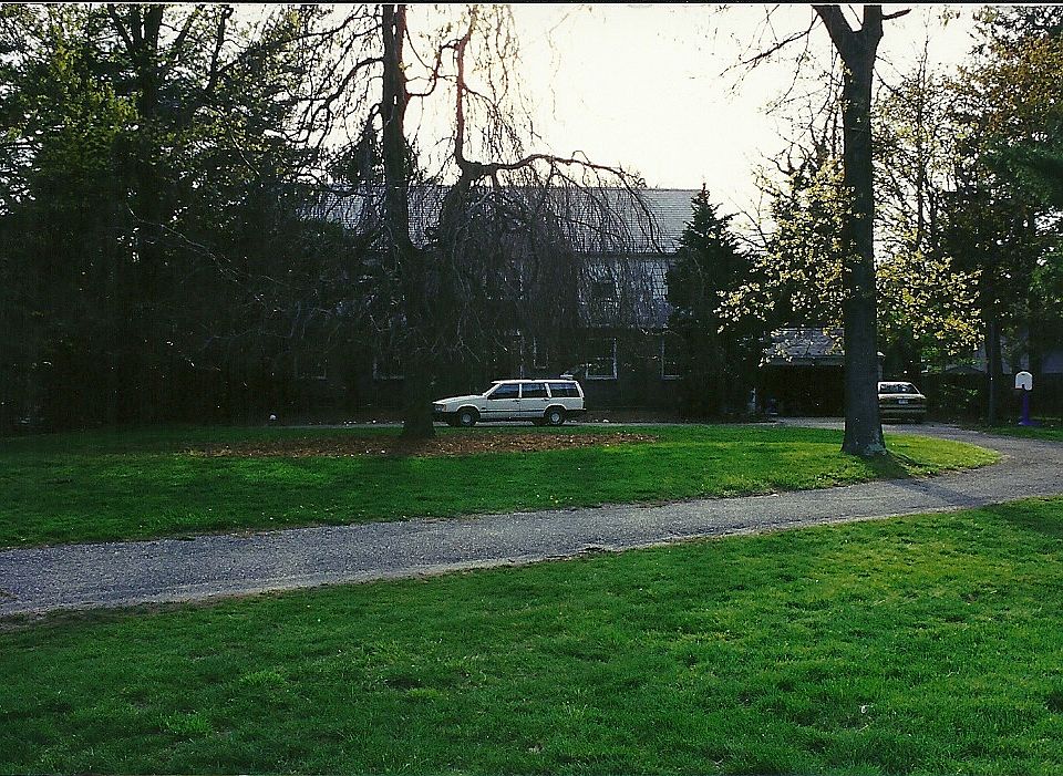 1st image of 174 Phelps Ln