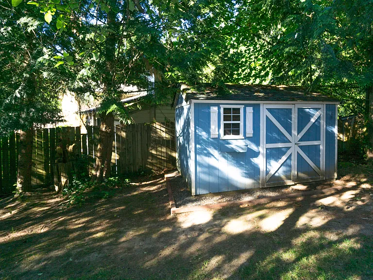 16708 SE 40th Pl — Photo 27