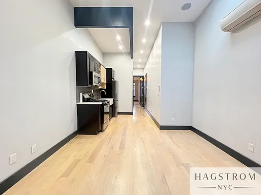 Rented by Hagstrom Management Inc | media 40