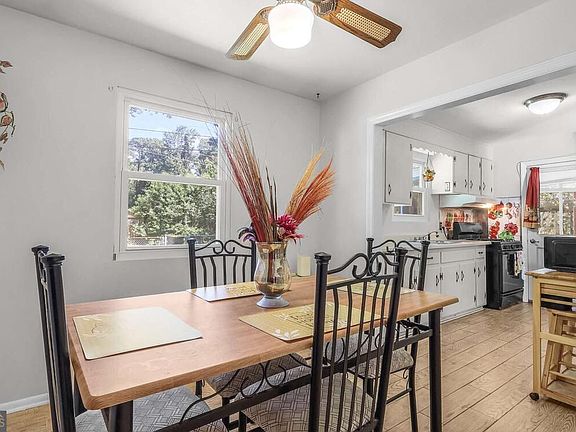 5th image of 2438 E 39th St