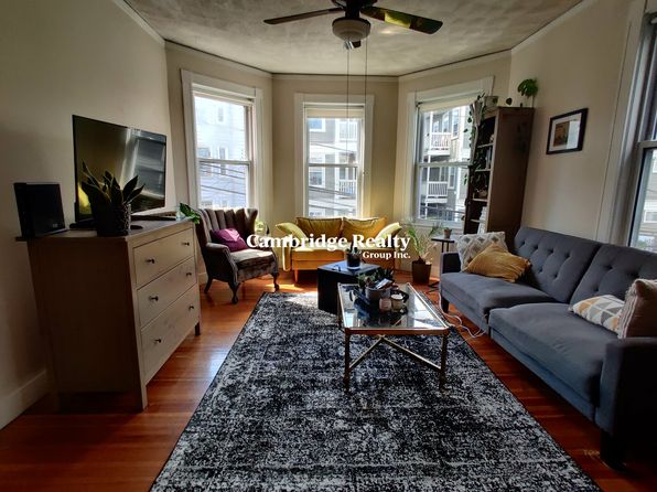 56 Pearl St #2T