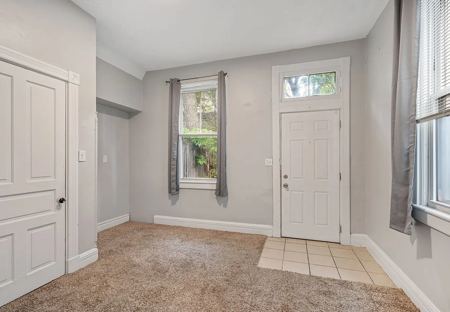5 bed, 1.5 bath, $3,985 — Photo 4