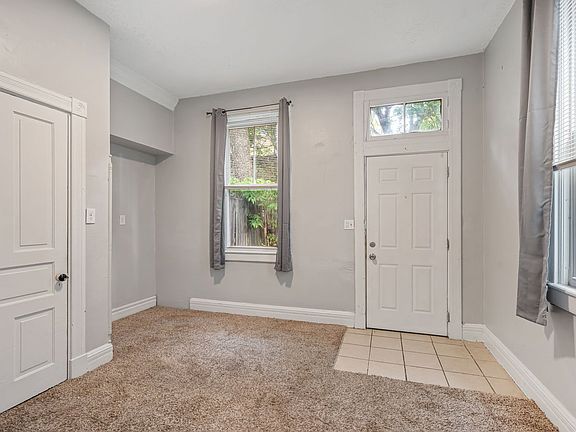 4th image of 2332 Rohs St
