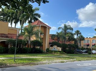 18111 NW 68th Ave APT G210, Hialeah, FL 33015