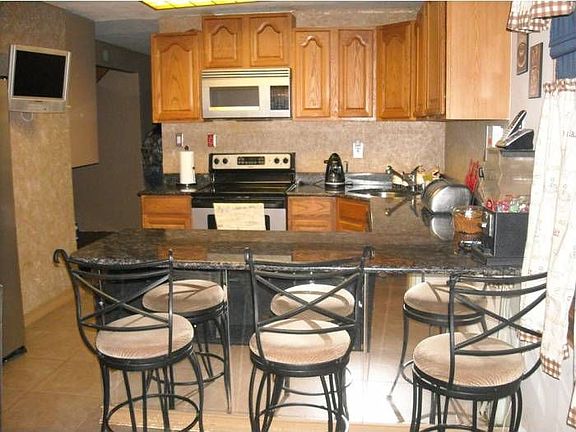 Updated Eat in Kitchen