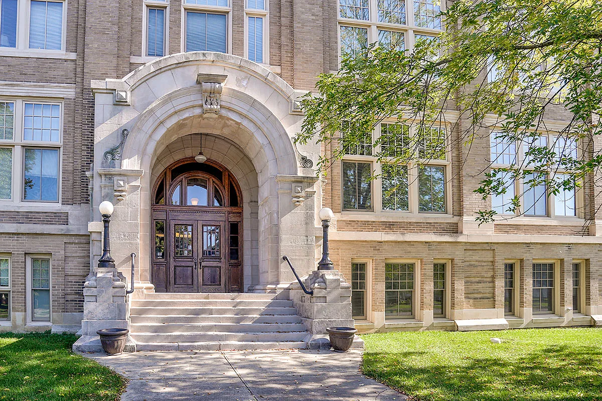 Washington School — Photo 2
