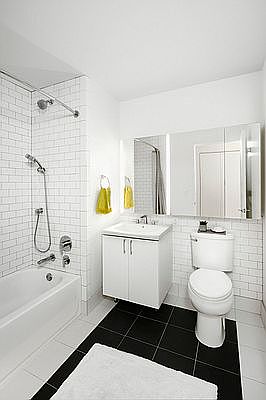 5th image of 70 Pine St APT 2401