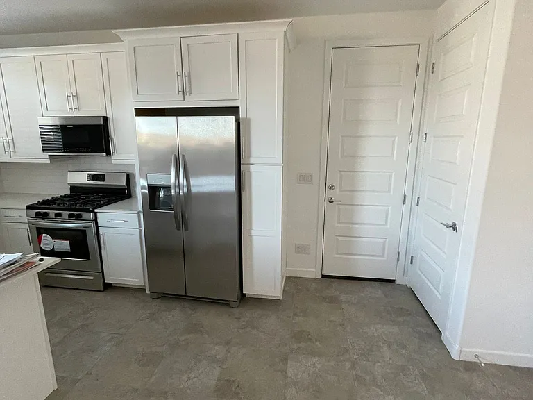 9224 W Montecito Ave — Photo 11