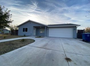 635 S Shasta Ave, Farmersville, CA