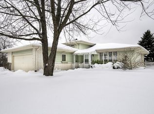 15642 Terrace Dr, Oak Forest, IL