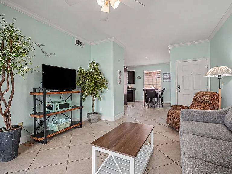 7000 Seawall Blvd #622 — Photo 6