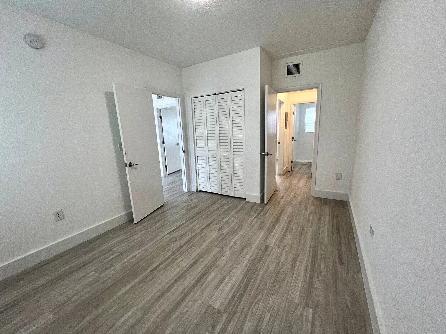 2 bed, 1.0 bath, 850 sqft, $2,150 — Photo 4
