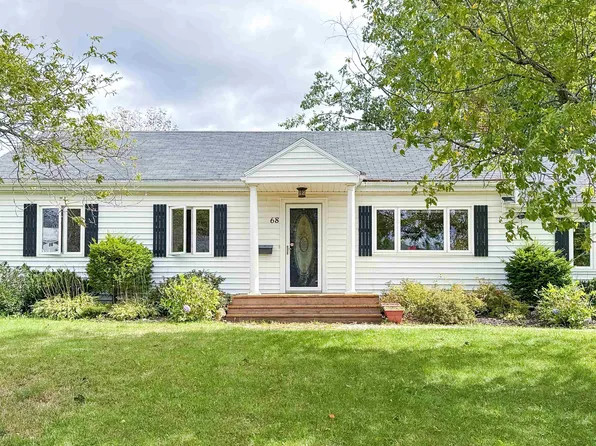 68 Parkview Dr, Charlottetown, PE C1A 5X5